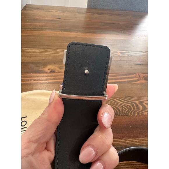 Louis Vuitton 40mm Reversible Leather Belt - Picture 5 of 11